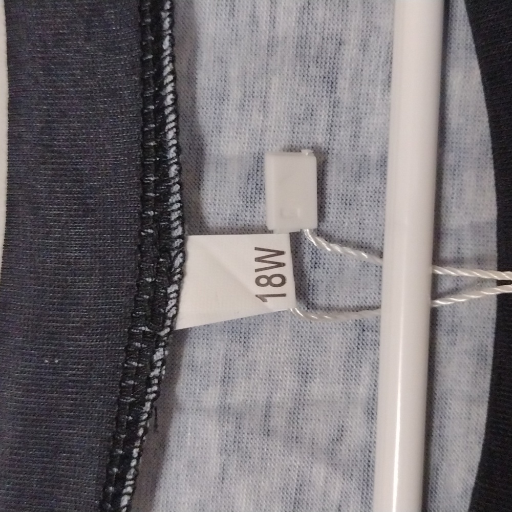 Rosriss T Shirt Womens 18W Black with White Strips. - Picture 4 of 6